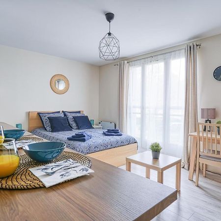 Logement Noah Courcouronnes Buitenkant foto