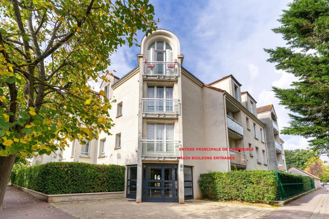 Logement Noah Courcouronnes Buitenkant foto